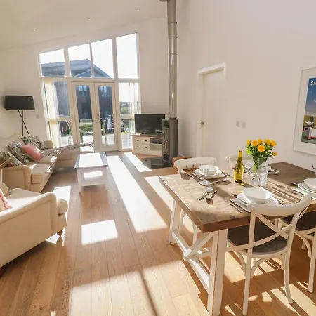 Una, 77 Holiday home *